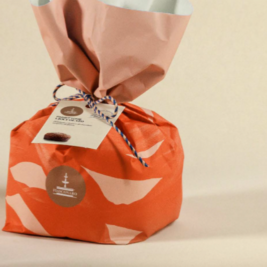 Panettone Classico with Wine "Marsala PDO" and “Terre Siciliane Zibibbo Liquoroso PGI hand wrap. Available End November 2025